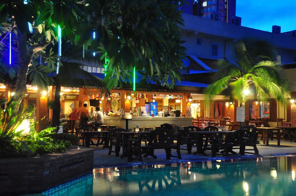 Sabai Resort Pattaya Bagian luar foto