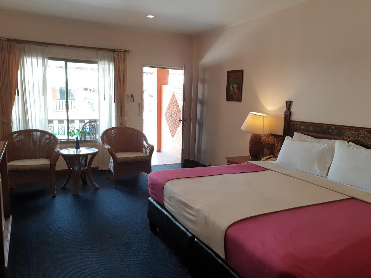 Sabai Resort Pattaya Bagian luar foto